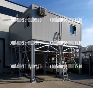 pret container metalic Mures